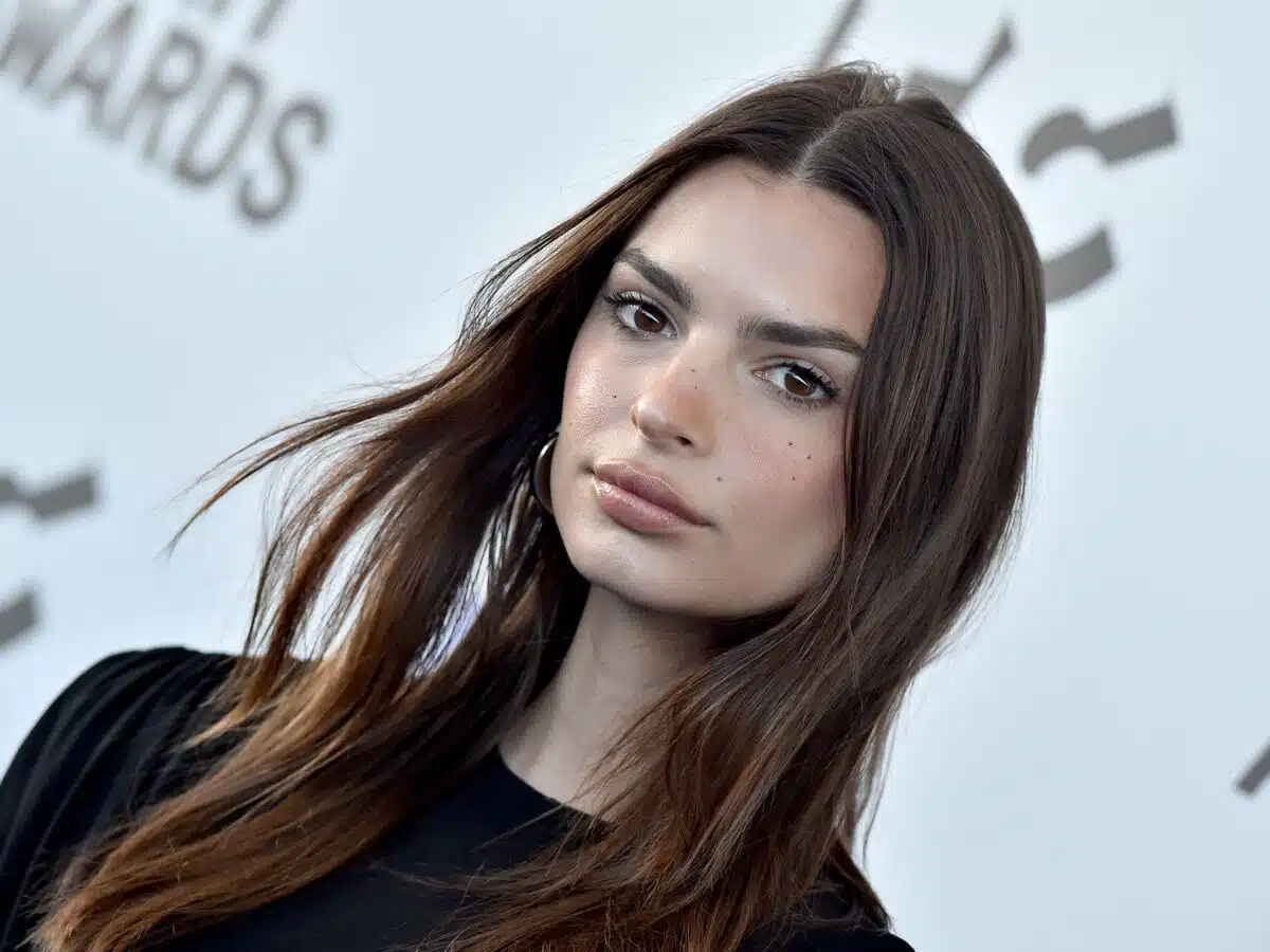 Emily Ratajkowski